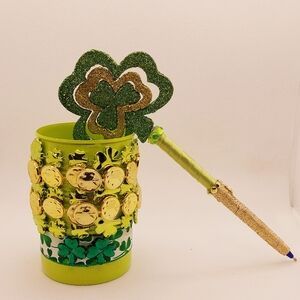 *** SOLD*** Green and Gold Writing Pen Set
